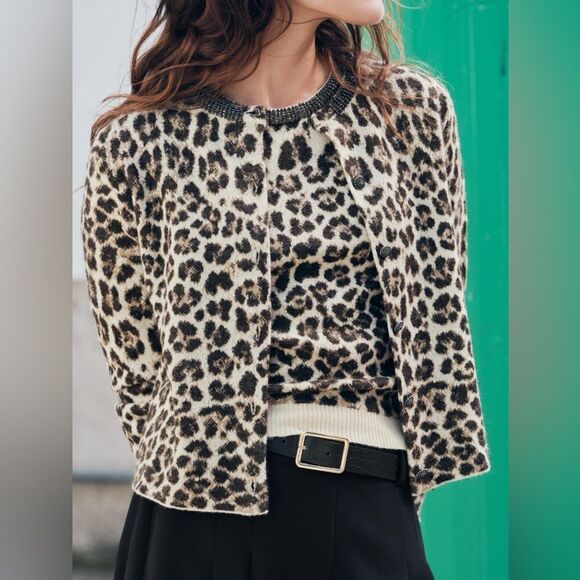 ZARA JACQUARD KNIT ANIMAL PRINT JEWELED NECKLINE CARDIGAN - Picture 2 of 9